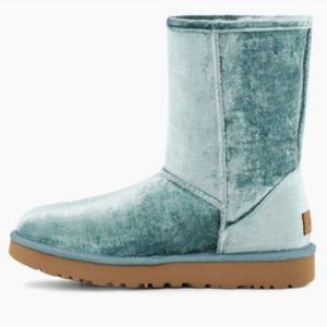 NIB UGG CLASSIC SHORT II VELVET BOOTS ATLANTIC